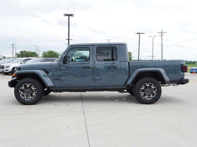 new 2024 Jeep Gladiator car, priced at $43,703