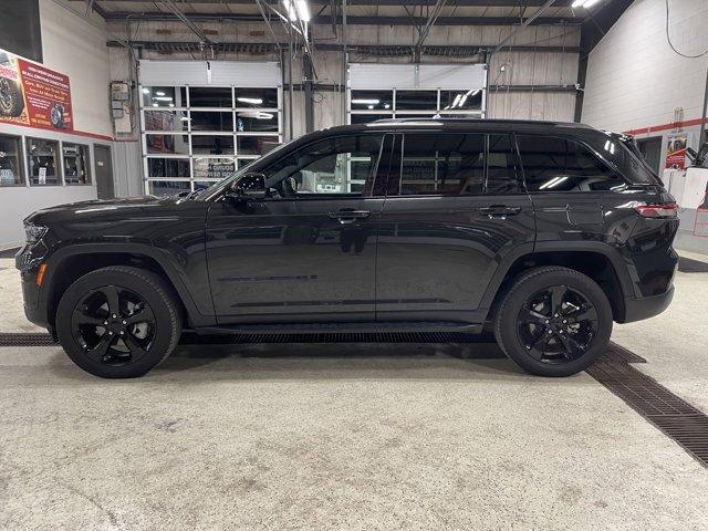 used 2023 Jeep Grand Cherokee car, priced at $34,998