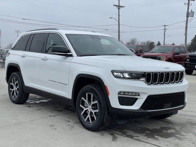 new 2025 Jeep Grand Cherokee car, priced at $39,599