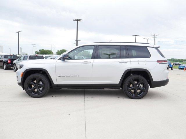 new 2024 Jeep Grand Cherokee L car, priced at $43,274