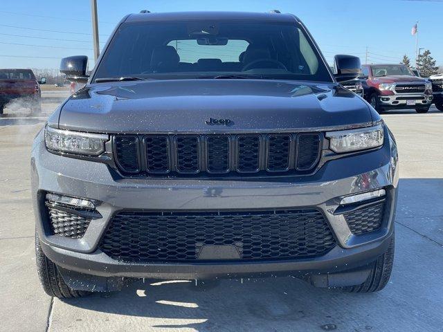 new 2025 Jeep Grand Cherokee car, priced at $44,676