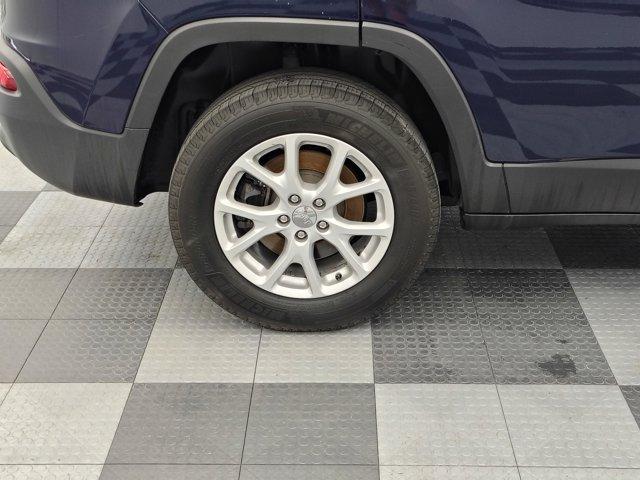 used 2015 Jeep Cherokee car, priced at $11,988
