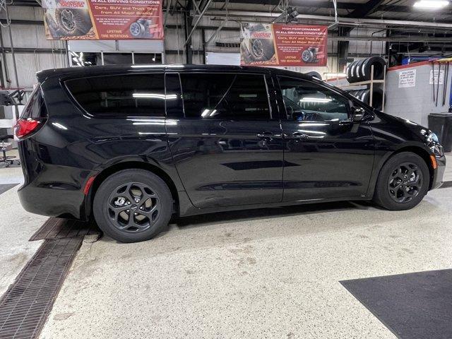 used 2023 Chrysler Pacifica Hybrid car, priced at $37,988