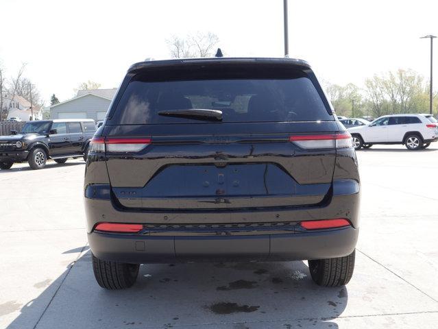 new 2025 Jeep Grand Cherokee car, priced at $41,051