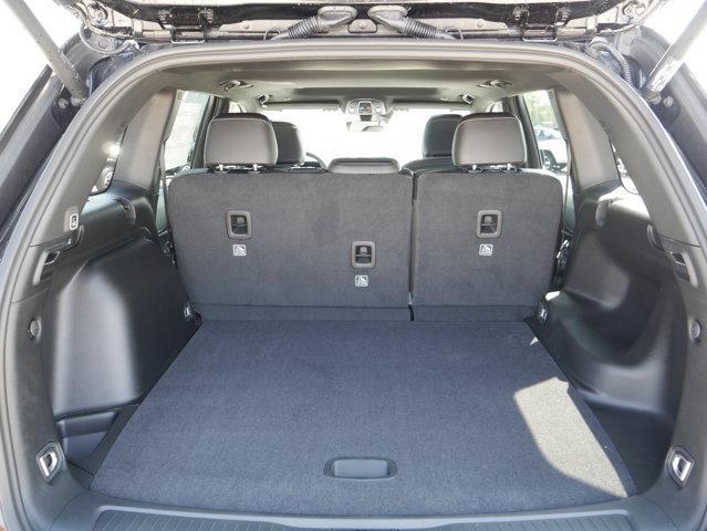 new 2025 Jeep Grand Cherokee car, priced at $41,051