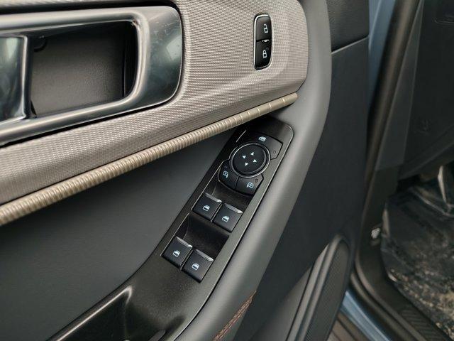 new 2025 Ford Explorer car, priced at $45,930