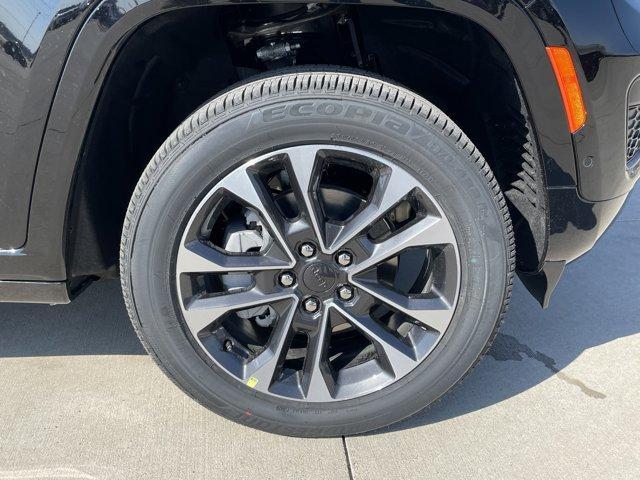 new 2025 Jeep Grand Cherokee car, priced at $57,090