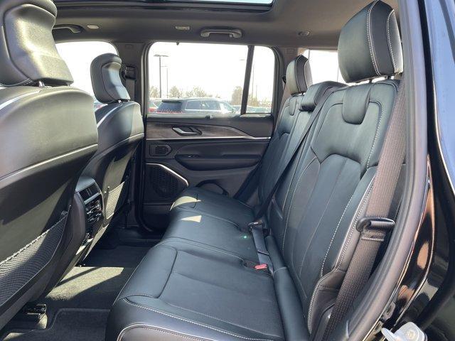 new 2025 Jeep Grand Cherokee car, priced at $57,090