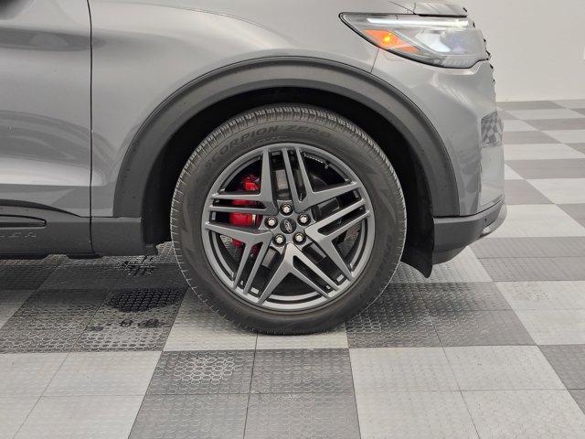 used 2025 Ford Explorer car, priced at $49,988