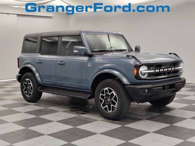 new 2025 Ford Bronco car, priced at $47,328