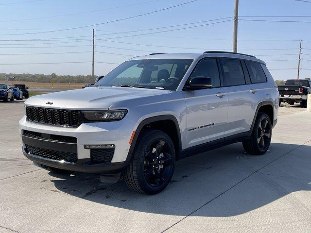 new 2025 Jeep Grand Cherokee L car, priced at $50,521