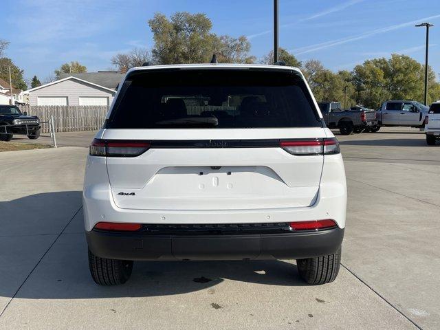 new 2025 Jeep Grand Cherokee car, priced at $39,522