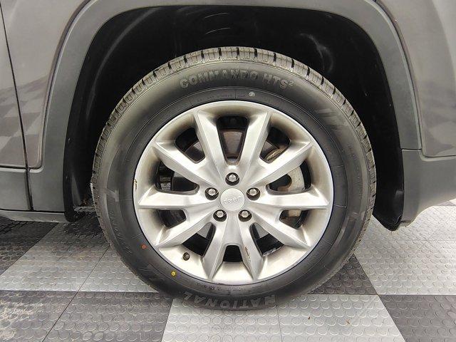 used 2018 Jeep Cherokee car, priced at $17,688
