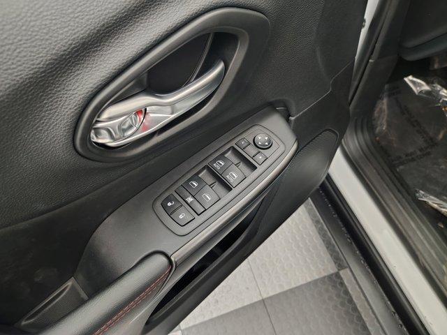 used 2022 Jeep Cherokee car, priced at $27,988