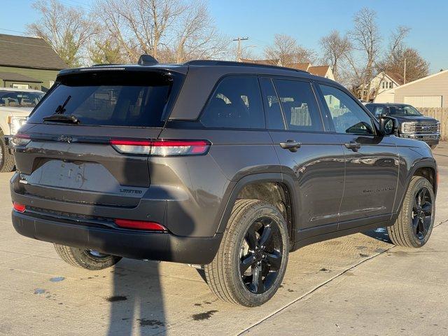 new 2025 Jeep Grand Cherokee car, priced at $45,542