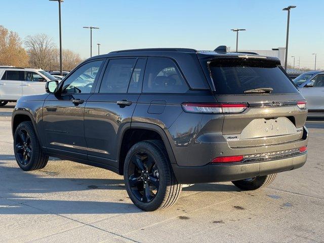 new 2025 Jeep Grand Cherokee car, priced at $45,542