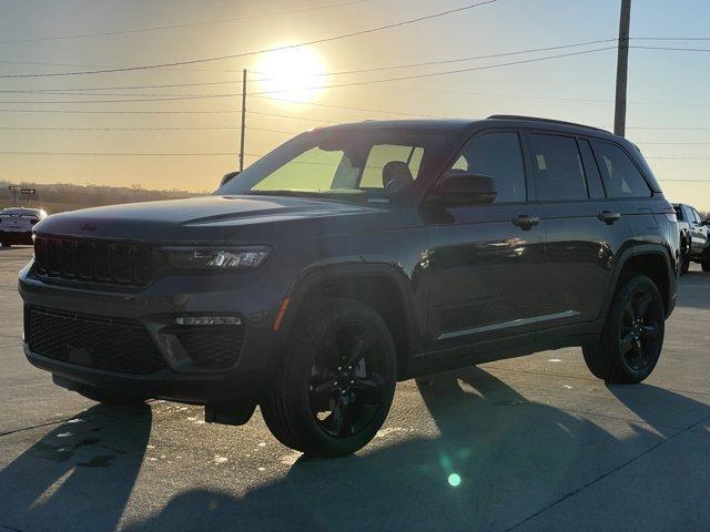 new 2025 Jeep Grand Cherokee car, priced at $45,542