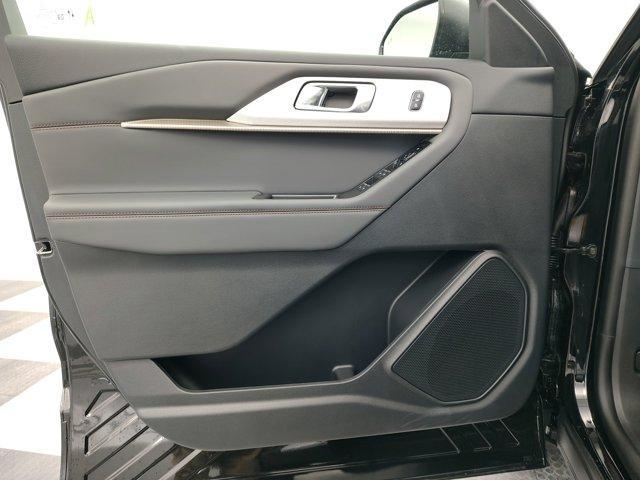 new 2025 Ford Explorer car, priced at $45,366