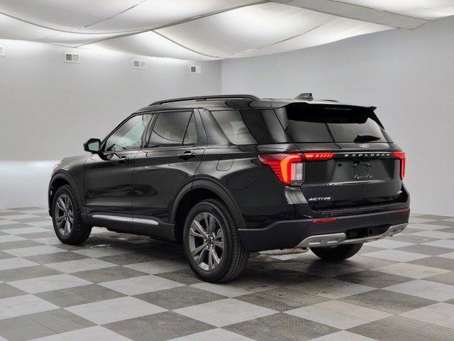 new 2025 Ford Explorer car, priced at $45,366