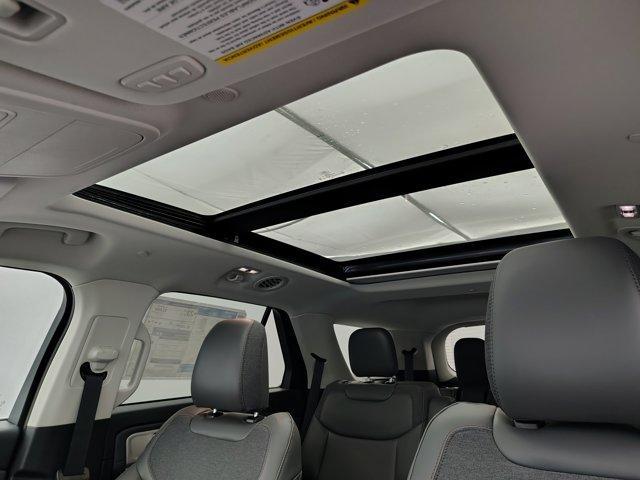 new 2025 Ford Explorer car, priced at $45,366