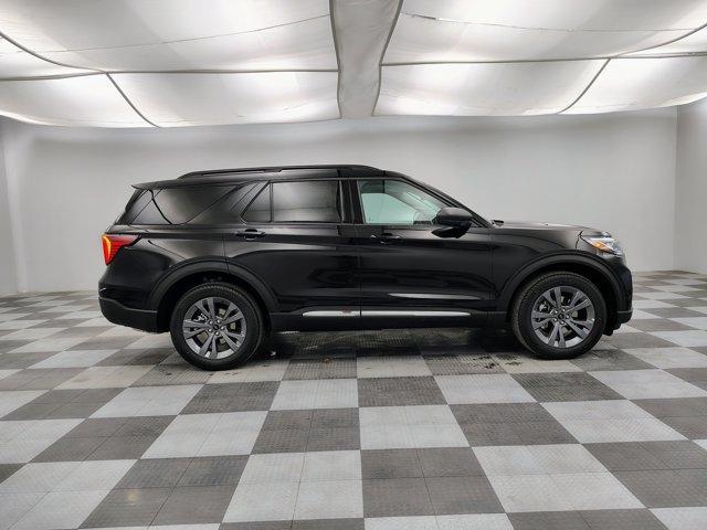 new 2025 Ford Explorer car, priced at $45,366