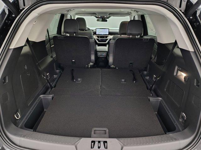 new 2025 Ford Explorer car, priced at $45,366