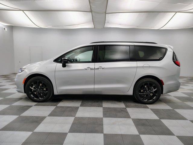 new 2026 Chrysler Pacifica car, priced at $50,076