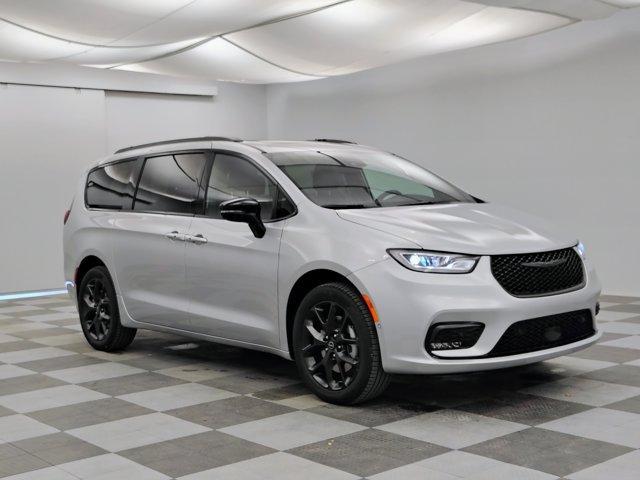new 2026 Chrysler Pacifica car, priced at $50,076