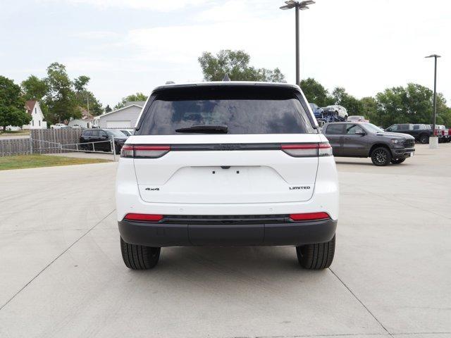 new 2025 Jeep Grand Cherokee car, priced at $45,171