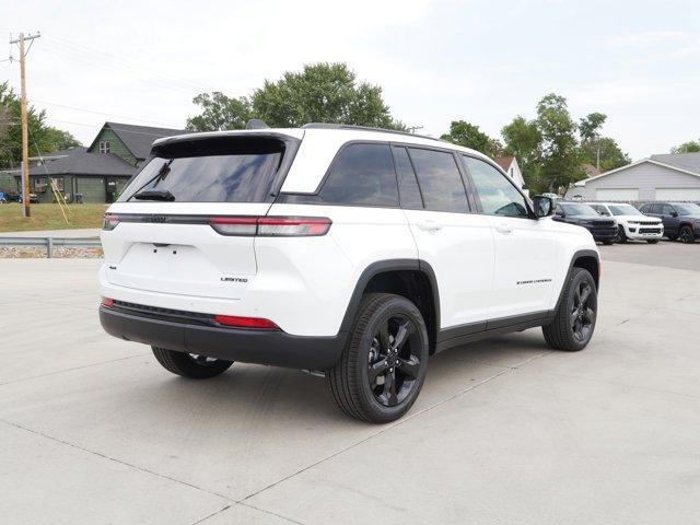 new 2025 Jeep Grand Cherokee car, priced at $45,171