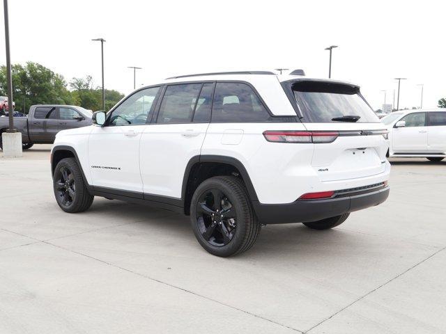 new 2025 Jeep Grand Cherokee car, priced at $45,171