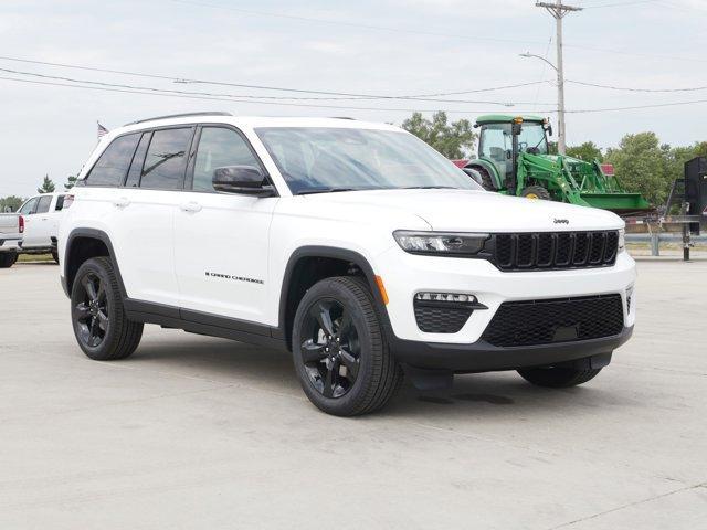 new 2025 Jeep Grand Cherokee car, priced at $45,171