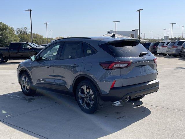 new 2025 Ford Escape car, priced at $30,400