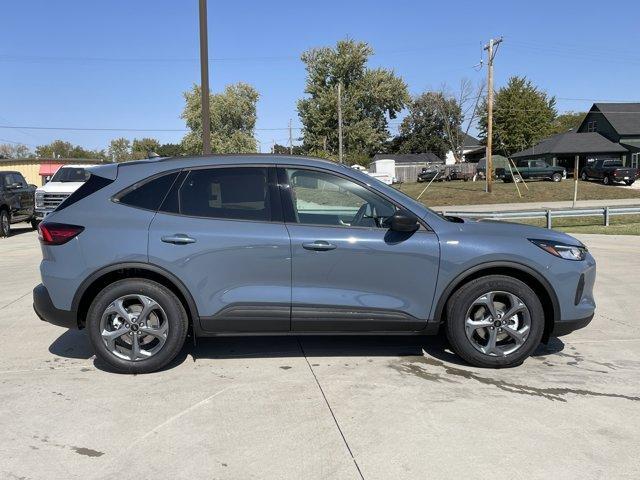 new 2025 Ford Escape car, priced at $30,400