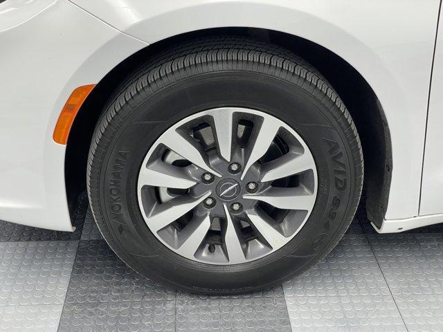 used 2024 Chrysler Pacifica Hybrid car, priced at $36,888