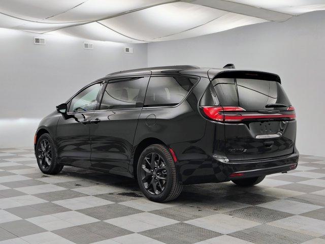 new 2026 Chrysler Pacifica car, priced at $44,770