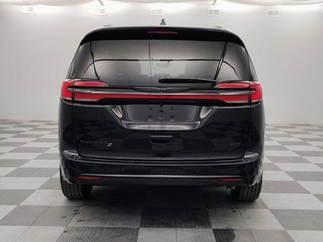 new 2026 Chrysler Pacifica car, priced at $44,770