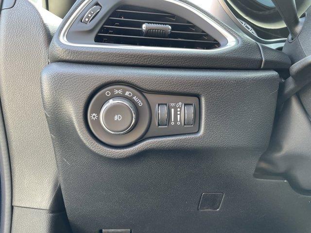 new 2025 Chrysler Pacifica car, priced at $45,009