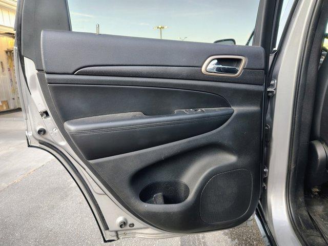 used 2015 Jeep Grand Cherokee car, priced at $13,288