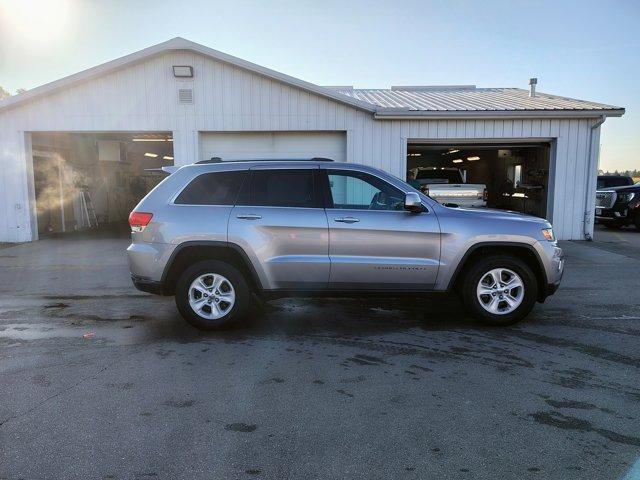used 2015 Jeep Grand Cherokee car, priced at $13,288