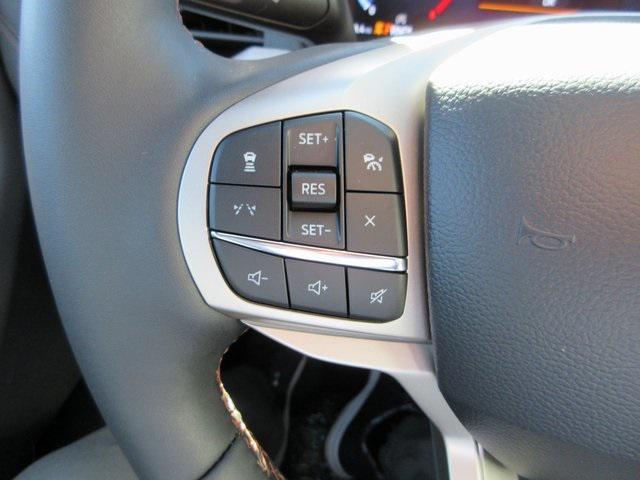 new 2025 Ford Explorer car, priced at $51,665