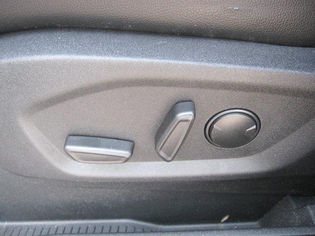 used 2023 Ford Edge car, priced at $32,900