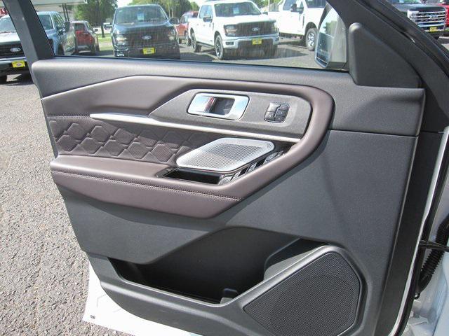 new 2025 Ford Explorer car, priced at $61,705