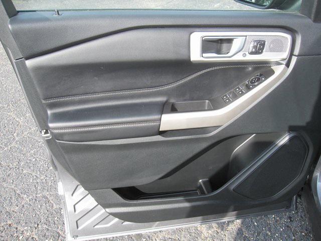used 2022 Ford Explorer car, priced at $37,900