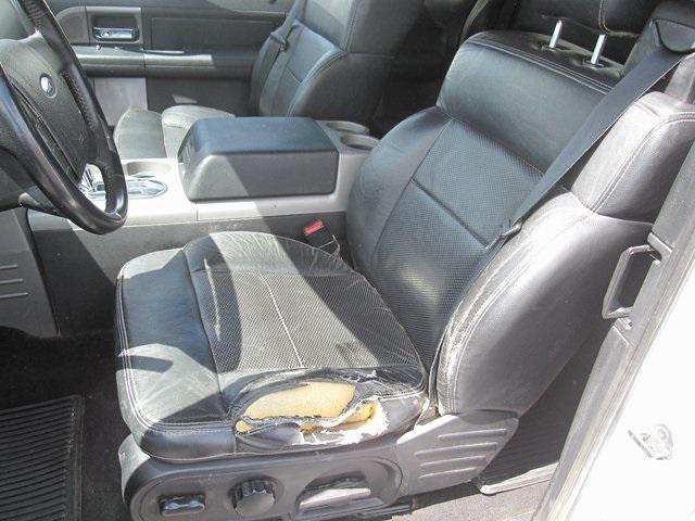 used 2006 Ford F-150 car, priced at $5,995