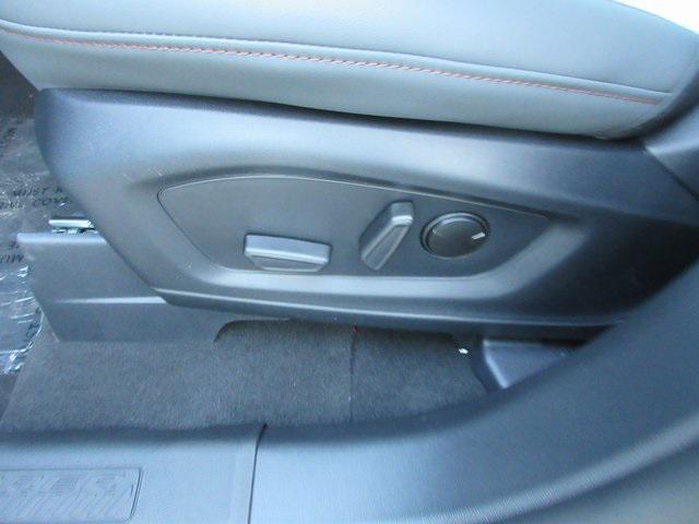 new 2025 Ford Explorer car, priced at $50,810