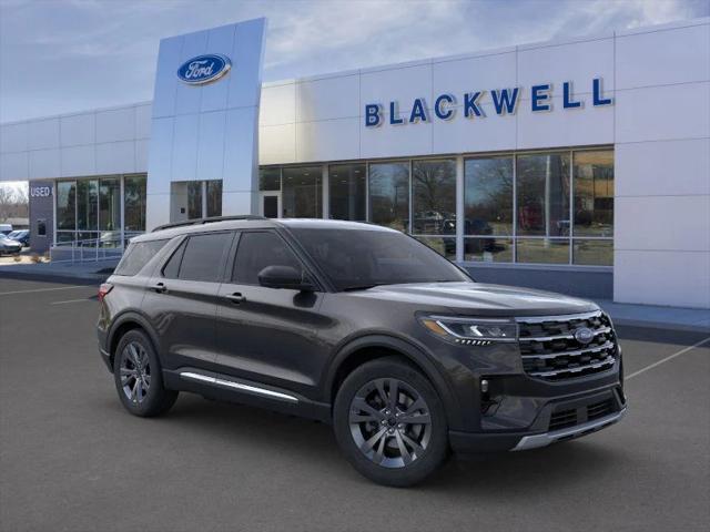 new 2025 Ford Explorer car, priced at $44,706