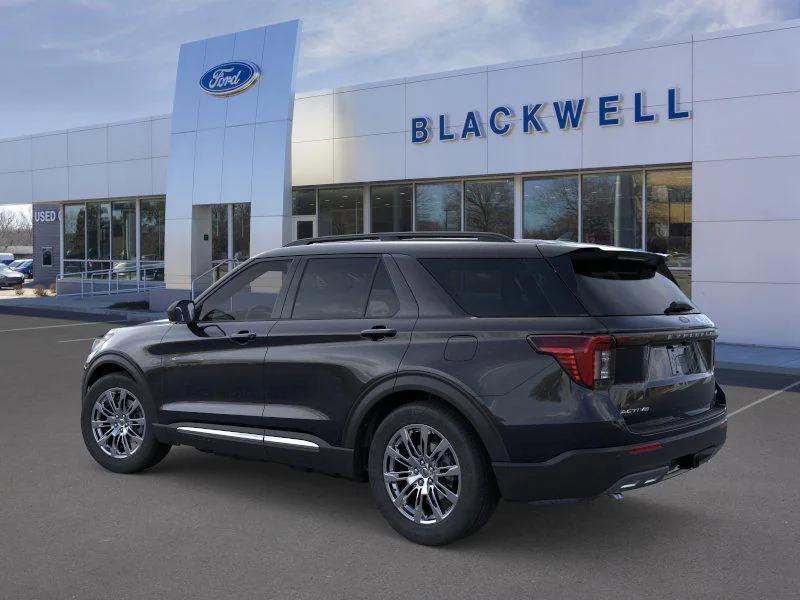 new 2025 Ford Explorer car, priced at $45,901
