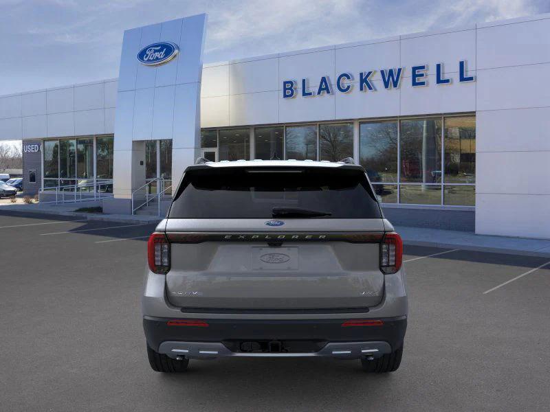 new 2025 Ford Explorer car, priced at $45,901
