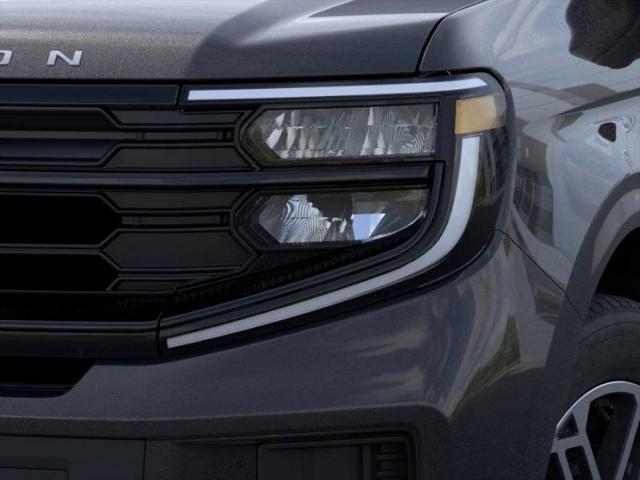 new 2025 Ford Expedition car, priced at $66,213